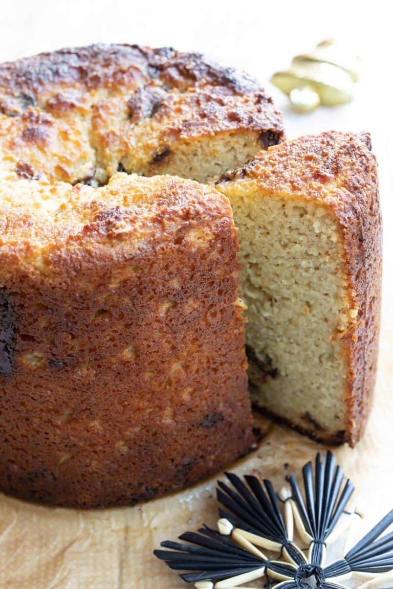 Panettone cu fulgi de ciocolata